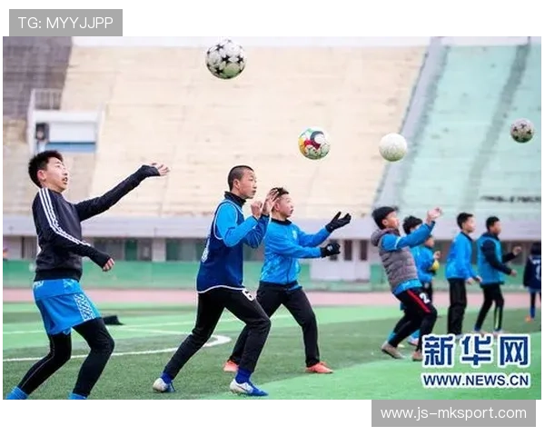 青训教练分享训练心得，强调基本功重要性，青训的重要性