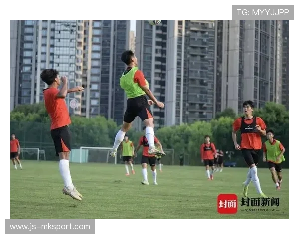 成都蓉城帅惟浩中路连续突破